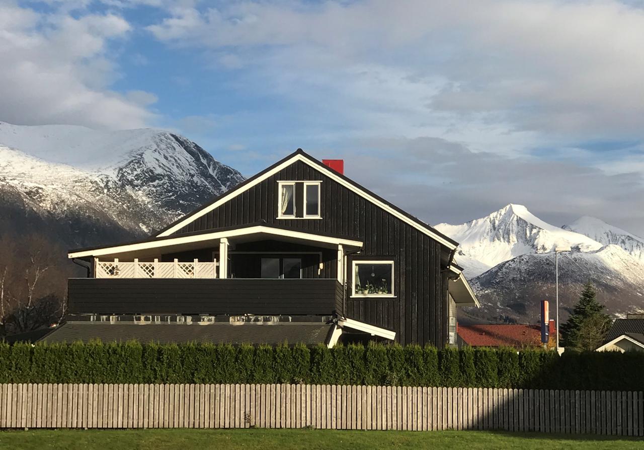 Villa Åndalsnes Exteriér fotografie