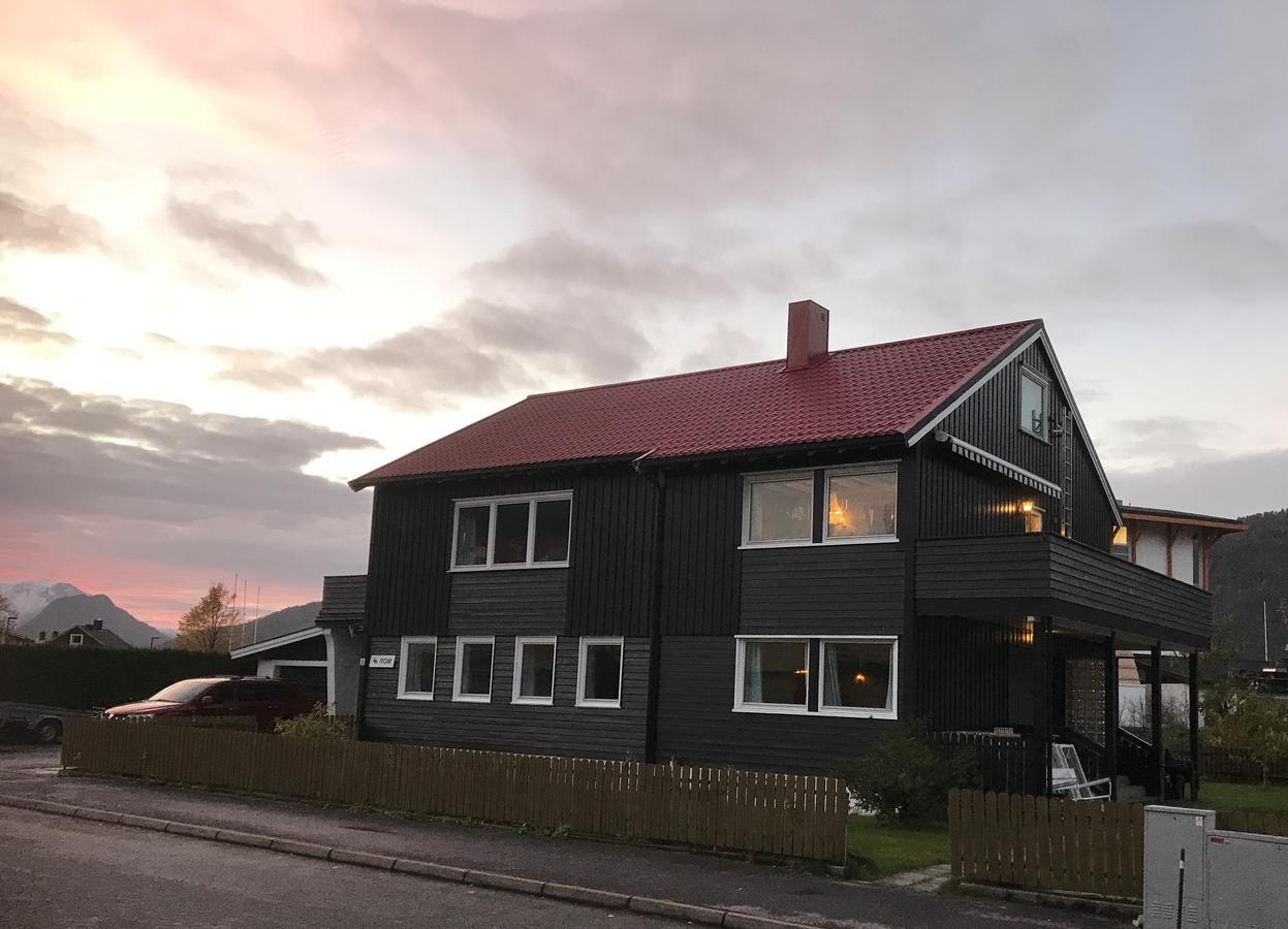 Villa Åndalsnes Exteriér fotografie